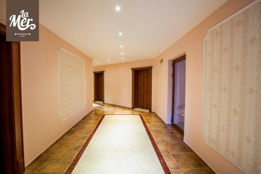 غولدن ساندز La Mer Residence المظهر الخارجي الصورة