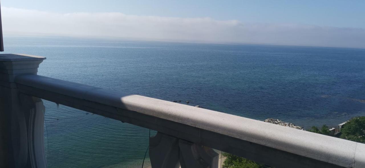 غولدن ساندز La Mer Residence المظهر الخارجي الصورة