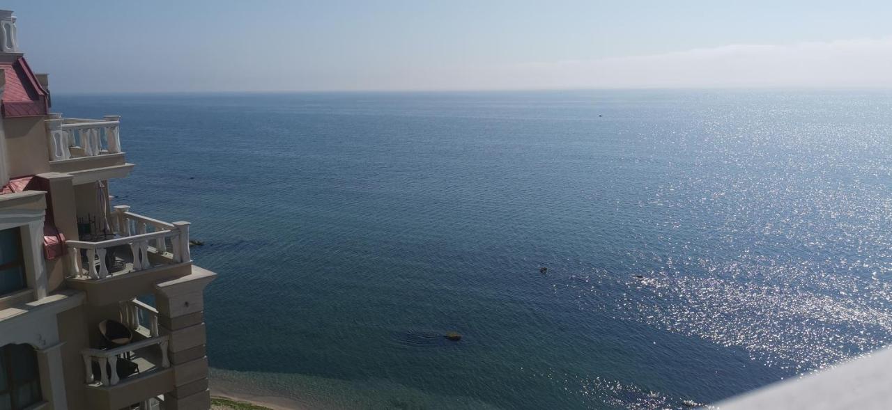 غولدن ساندز La Mer Residence المظهر الخارجي الصورة