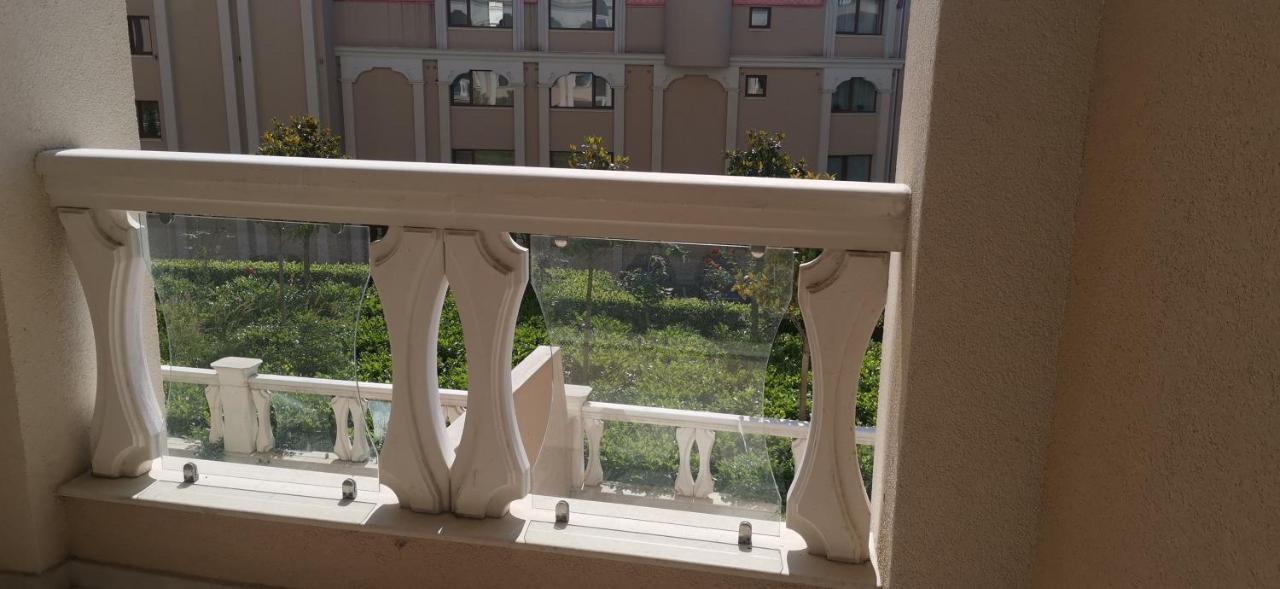 غولدن ساندز La Mer Residence المظهر الخارجي الصورة