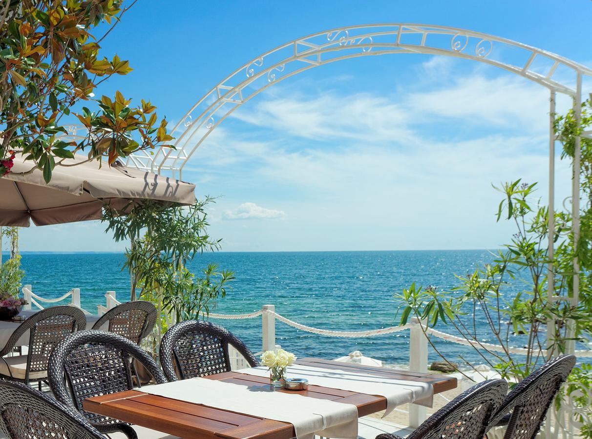 غولدن ساندز La Mer Residence المظهر الخارجي الصورة
